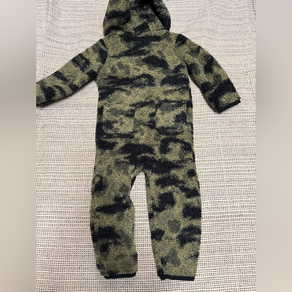 Carhartt Infant Boy's Camo Zip-Front Printed Sherpa Fleece Lined Coverall - Picture 2 of 5